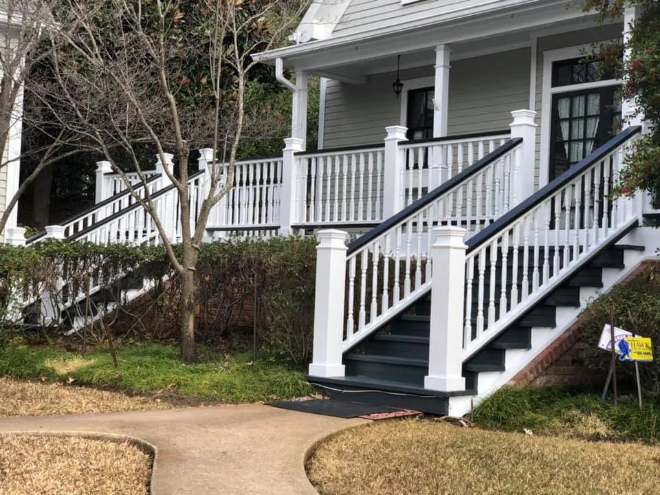 Professional chain link fencing for homes in Lindale, TX by Circle H Construction & Development