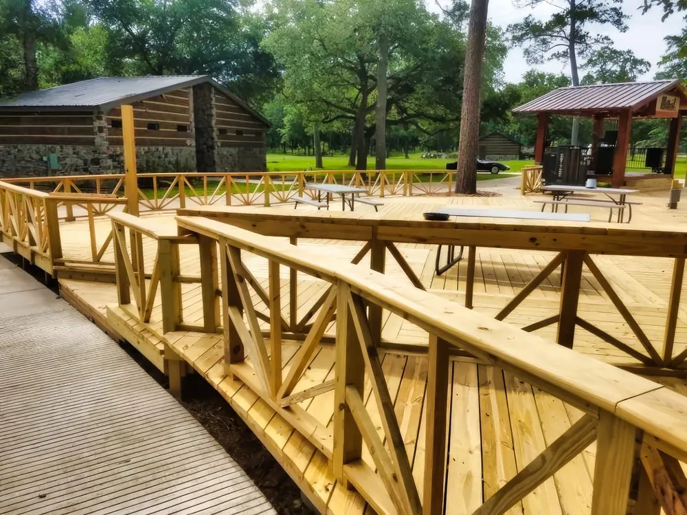 Trusted privacy fencing service in Willis, TX - Circle T Services