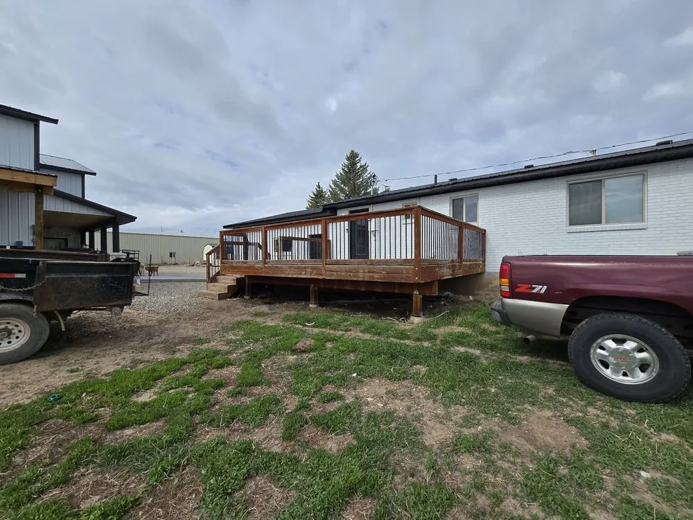 Expert privacy fencing for homes in Paris, ID by Clever