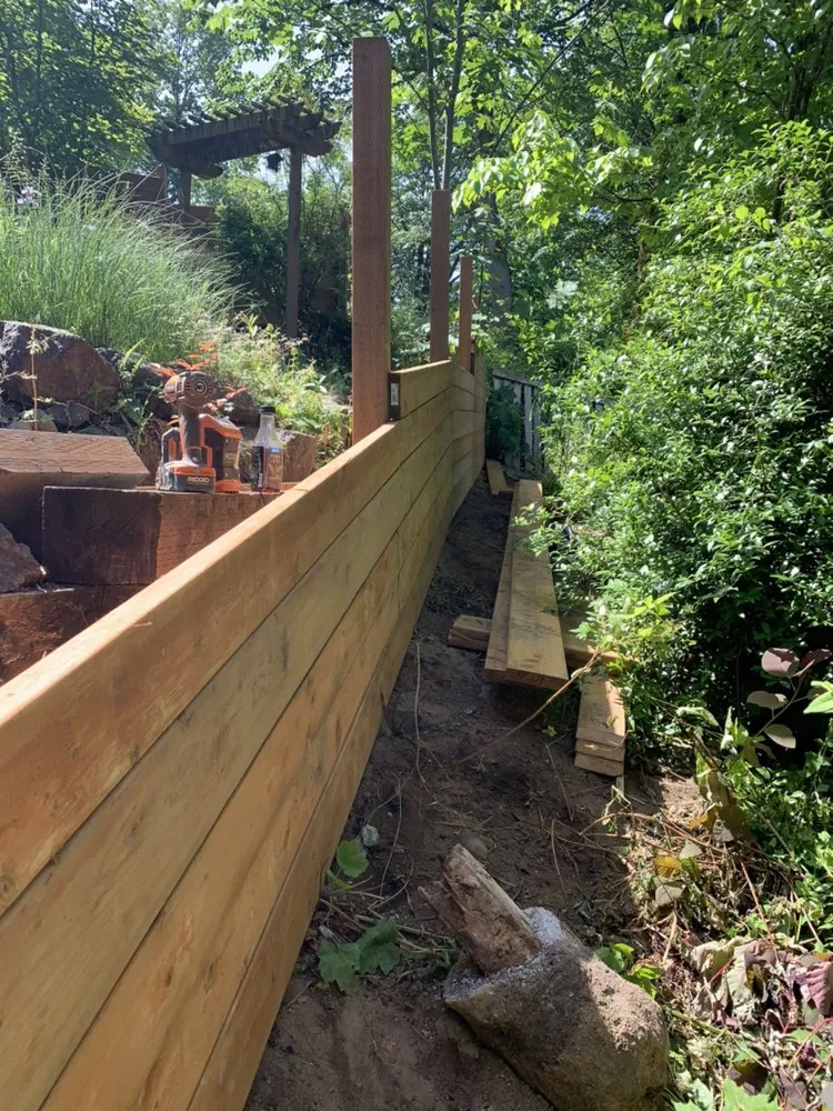 Quality fence repair in Everett, WA by CMW Construction