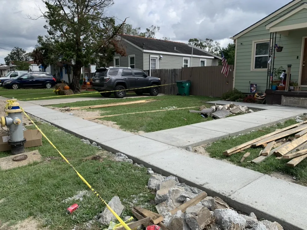 Local wood fence service in Luling, LA by Construction World