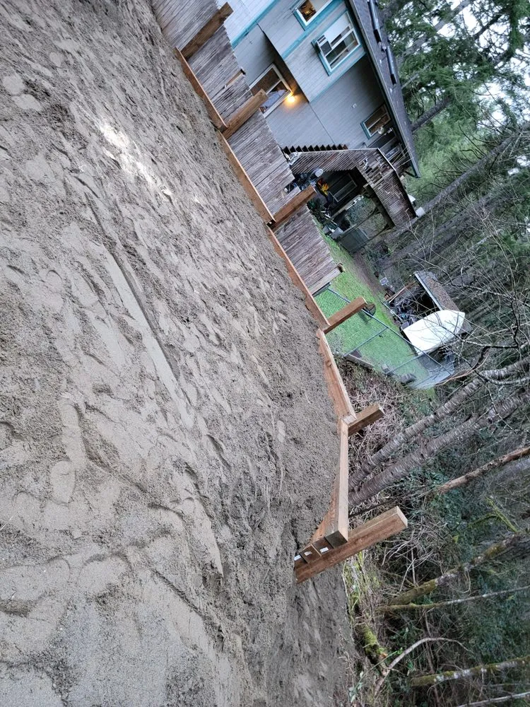 Quality privacy fencing service in Silverdale, WA - Constructive Construction