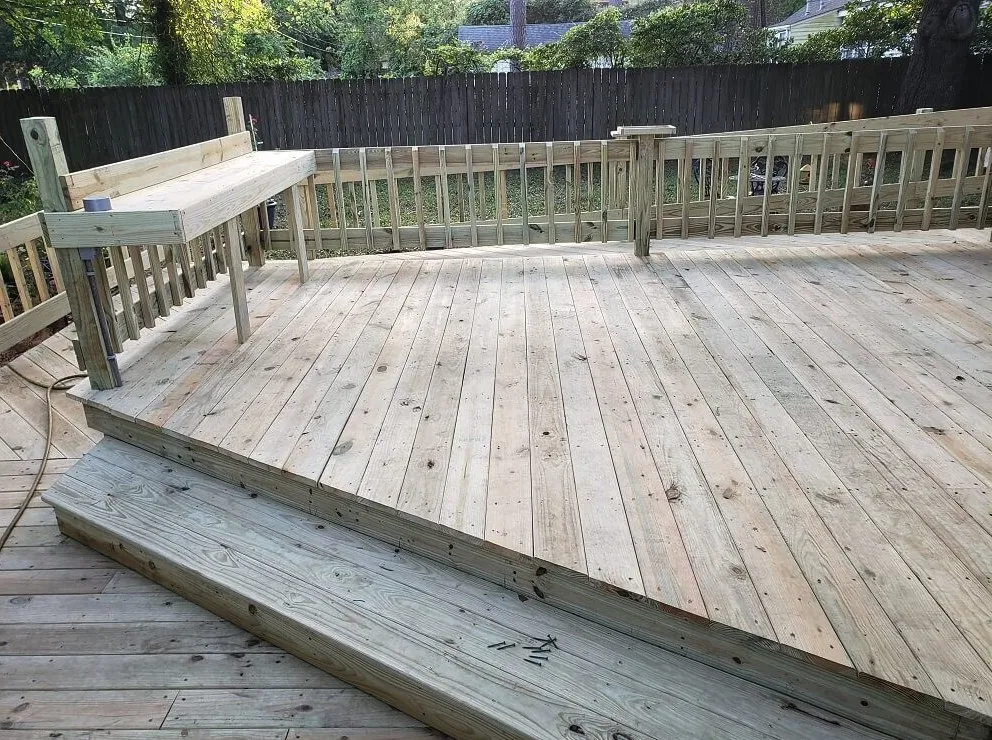 Professional vinyl fence installation for homes in Conroe, TX by Courageous Construction