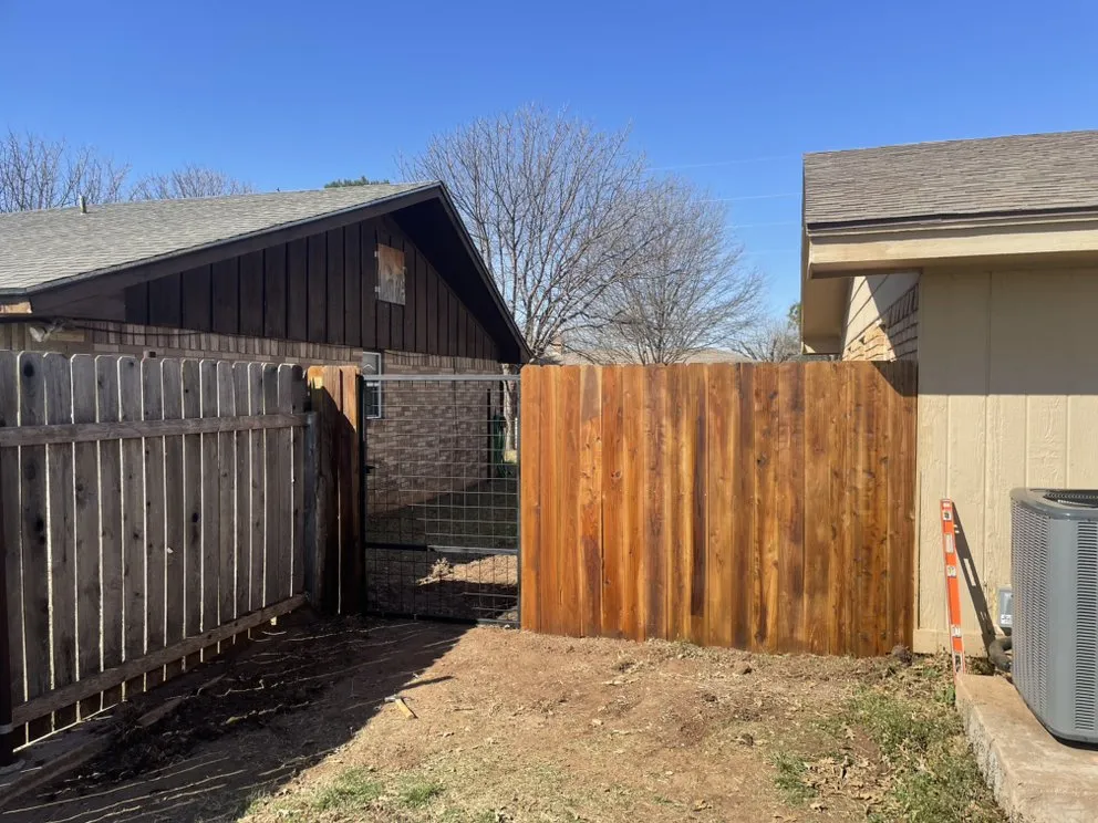 Professional vinyl fence installation in Ballinger, TX by Cpc Construction