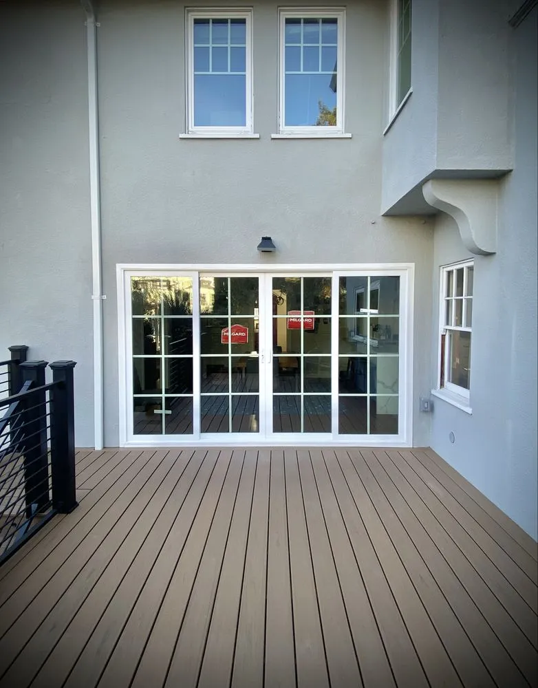 Top-rated vinyl fence installation for homes in Berkeley, CA by Craftsman Decks