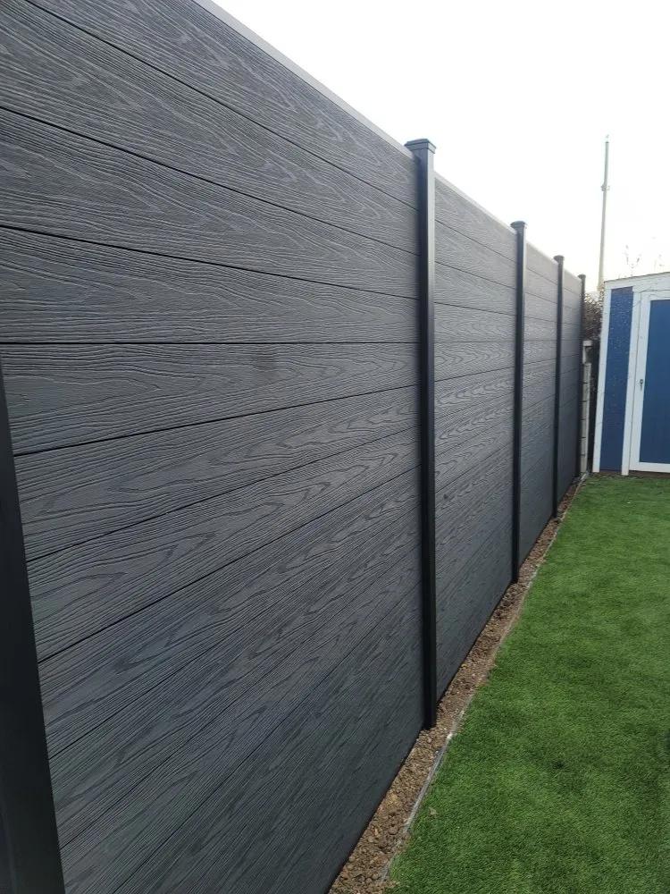 Local wood fence service experts serving Compton, CA - Cuadras Fence