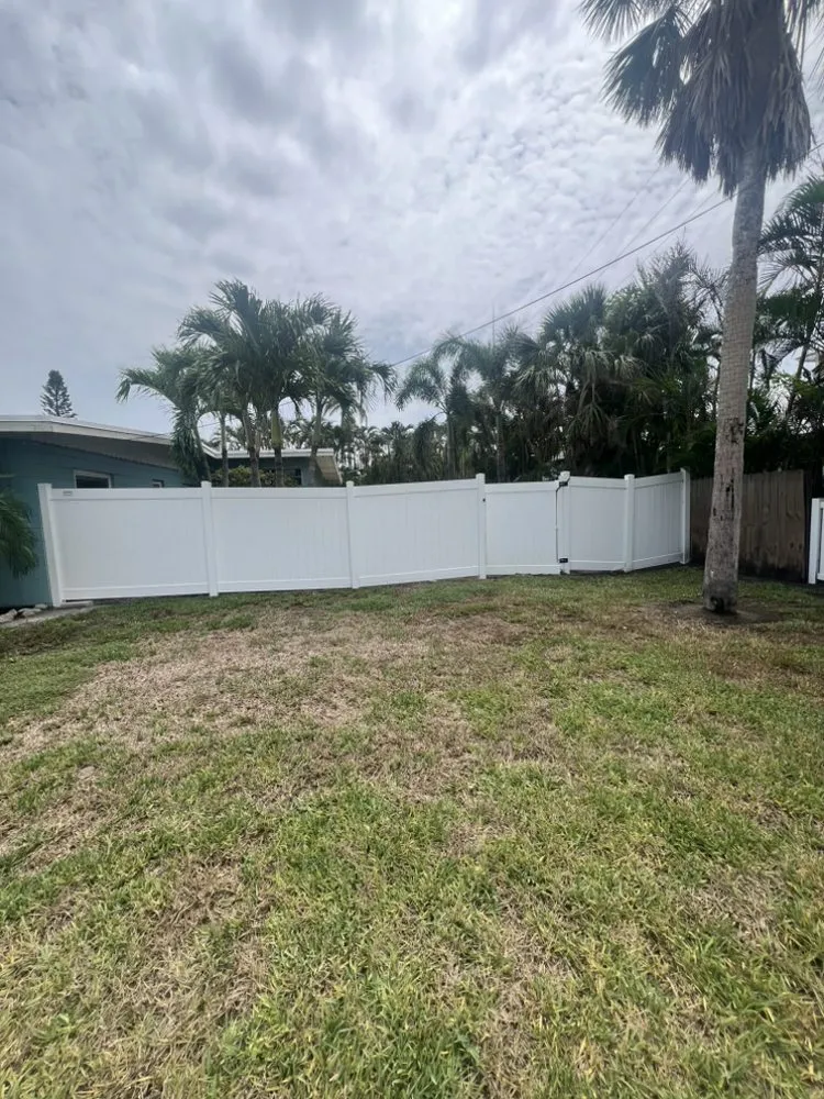 Professional chain link fencing experts serving Parrish, FL - Cyclone Carpentry