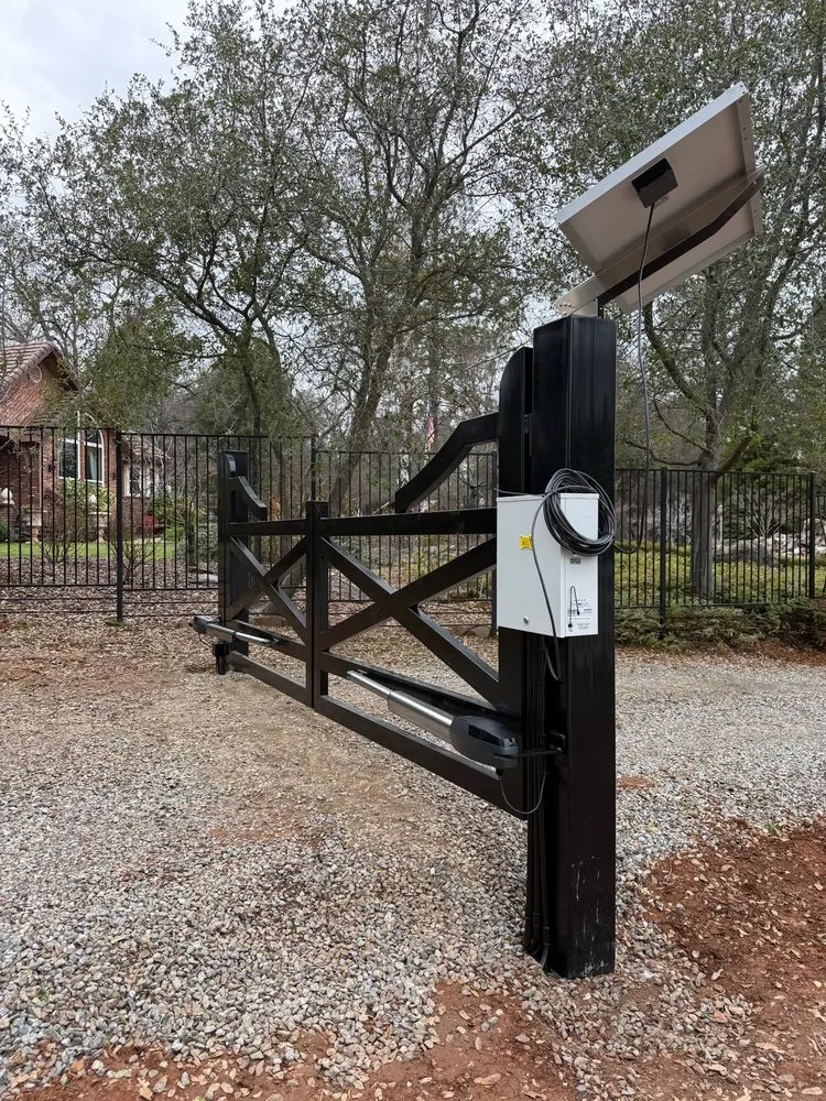 Affordable fence installation service in Loomis, CA - DC Controls