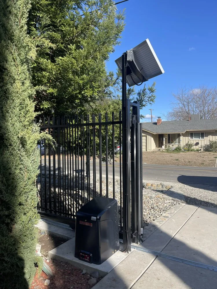 Expert fence installation in Loomis, CA by DC Controls