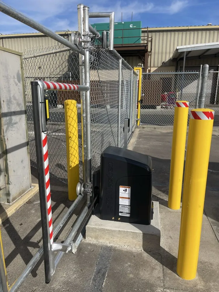Affordable wood fence service for homes in Loomis, CA by DC Controls