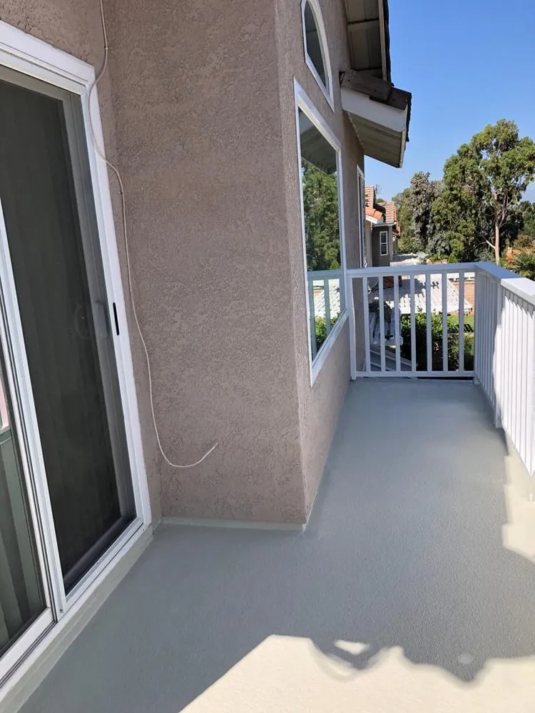 Expert fence repair for homes in Santa Ana, CA by Deck Process & Services