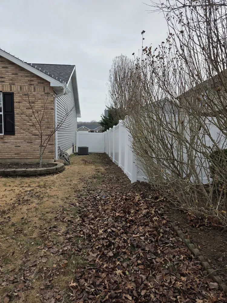 Expert chain link fencing in Union, MO by Delmain Contracting