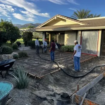 Top-rated vinyl fence installation for homes in Riverside, CA by DFConstruction