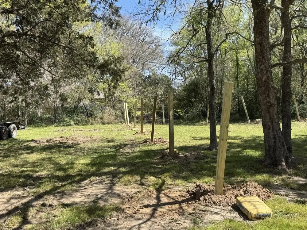 Top-rated privacy fencing in Somerville, TX by Diamond J’s Development