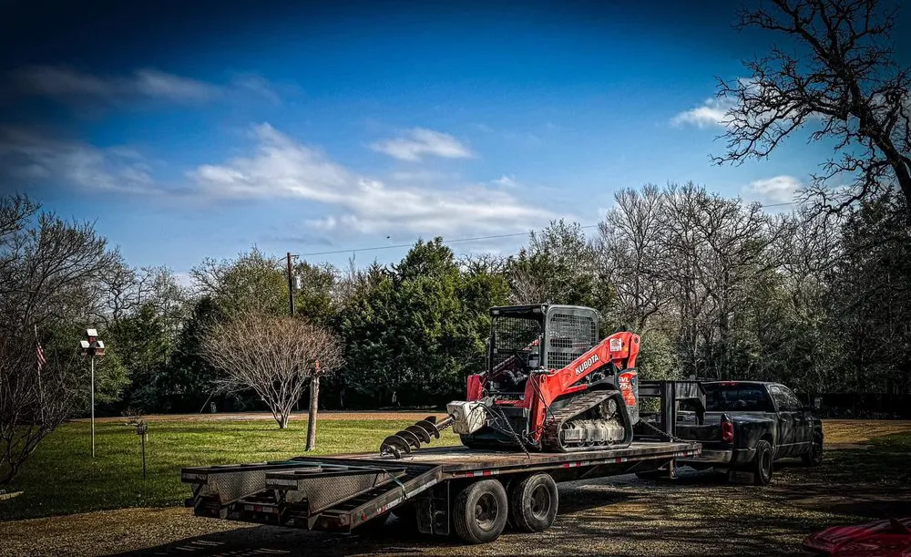 Expert fence repair for homes in Somerville, TX by Diamond J’s Development