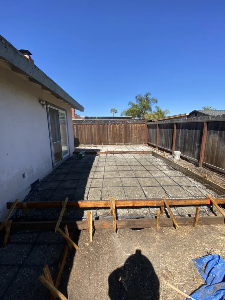 Affordable chain link fencing service in Newark, CA - DLT Services