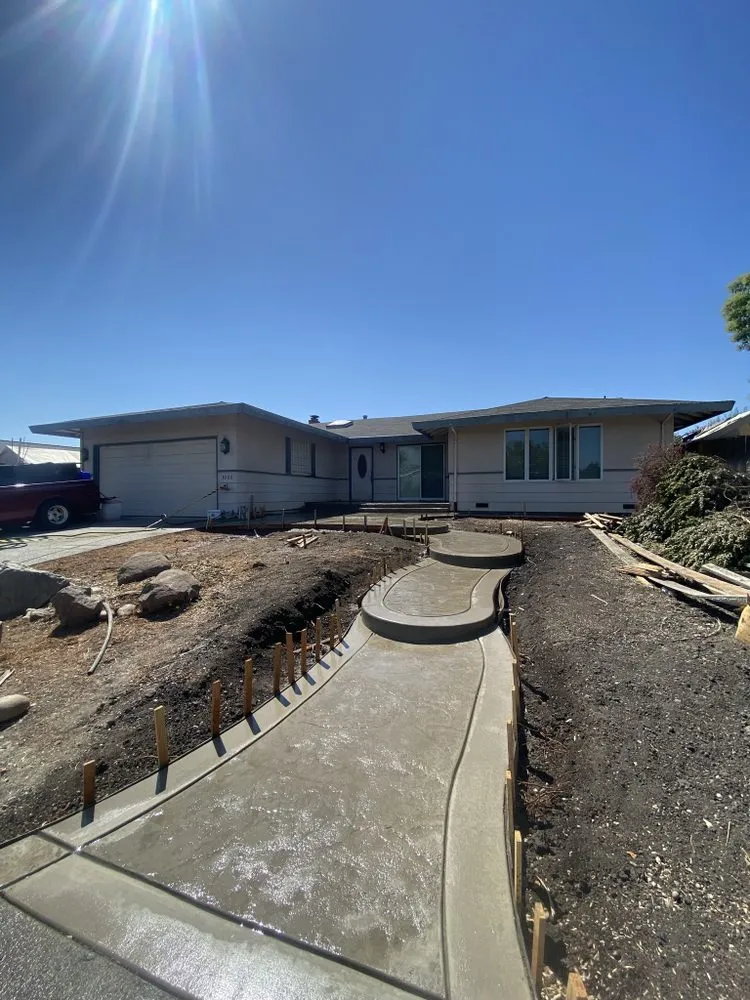Local wood fence service in Newark, CA by DLT Services