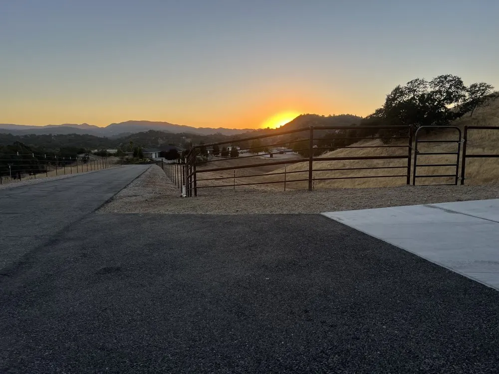 Quality fence repair for homes in Templeton, CA by DMS Welding