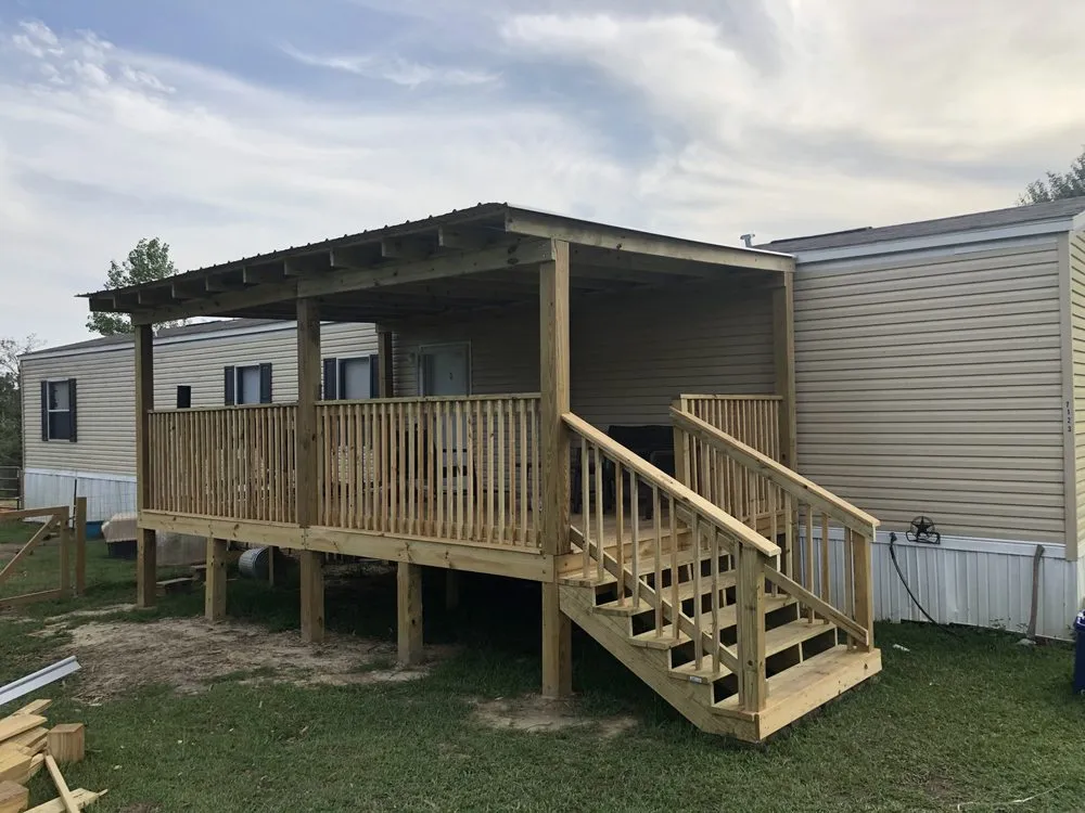 Trusted wood fence service experts serving McHenry, MS - Do Work Construction