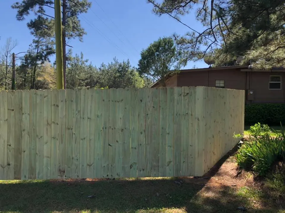 Local vinyl fence installation for homes in McHenry, MS by Do Work Construction