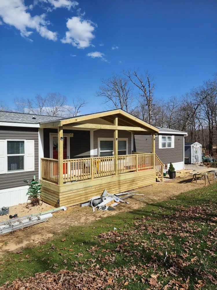Reliable vinyl fence installation in Jackson, MO by DS Construction