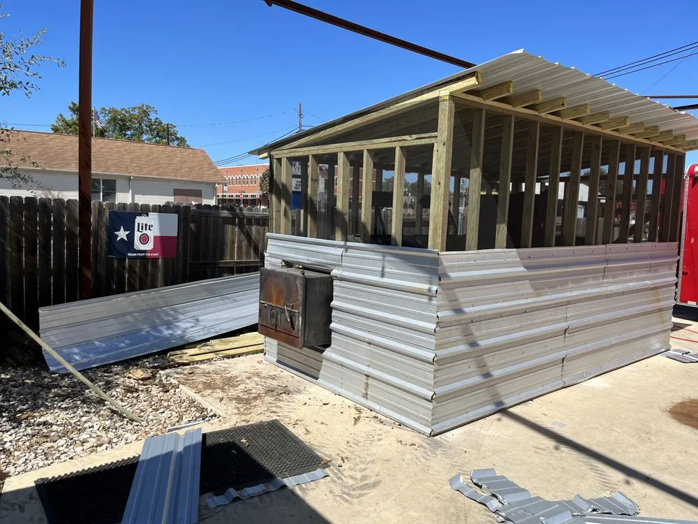 Trusted fence repair experts serving Kyle, TX - Dwar & Co Construction