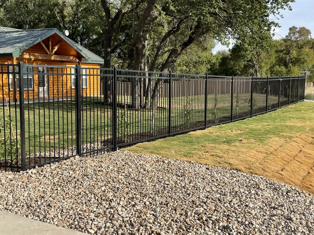 Local wood fence service in Bartlett, TX by E5 Gate Services