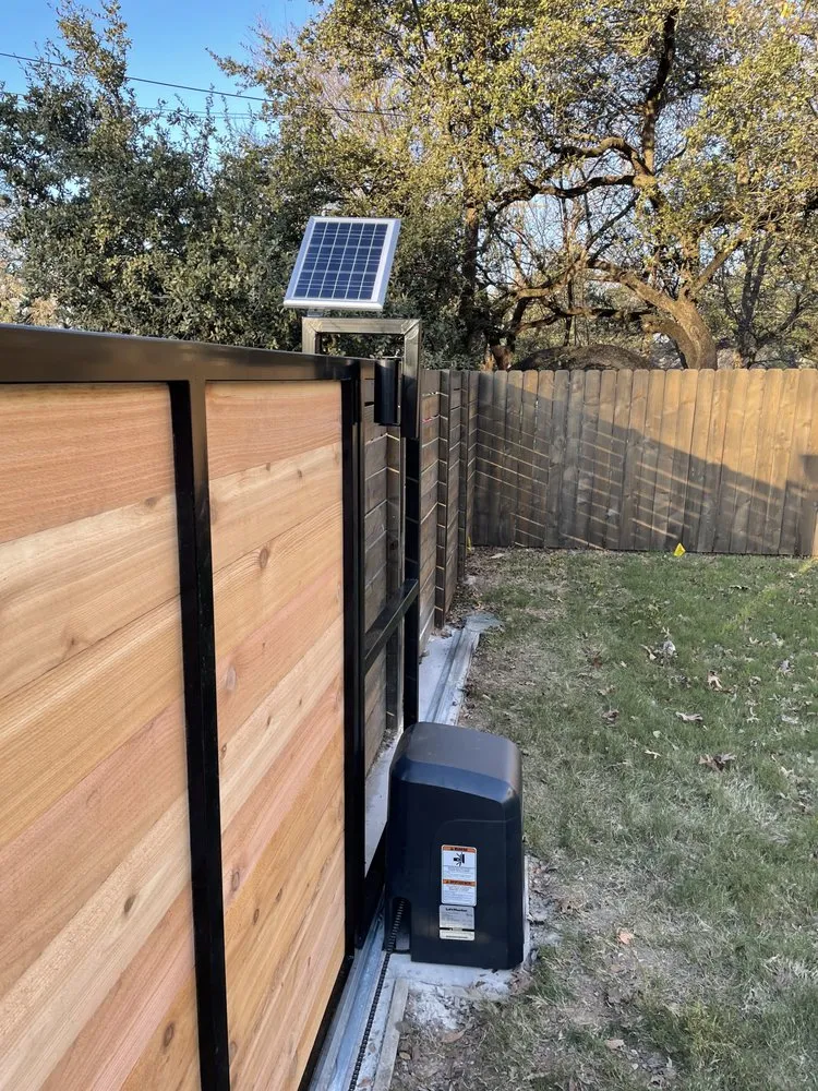 Expert fence installation for homes in Bartlett, TX by E5 Gate Services