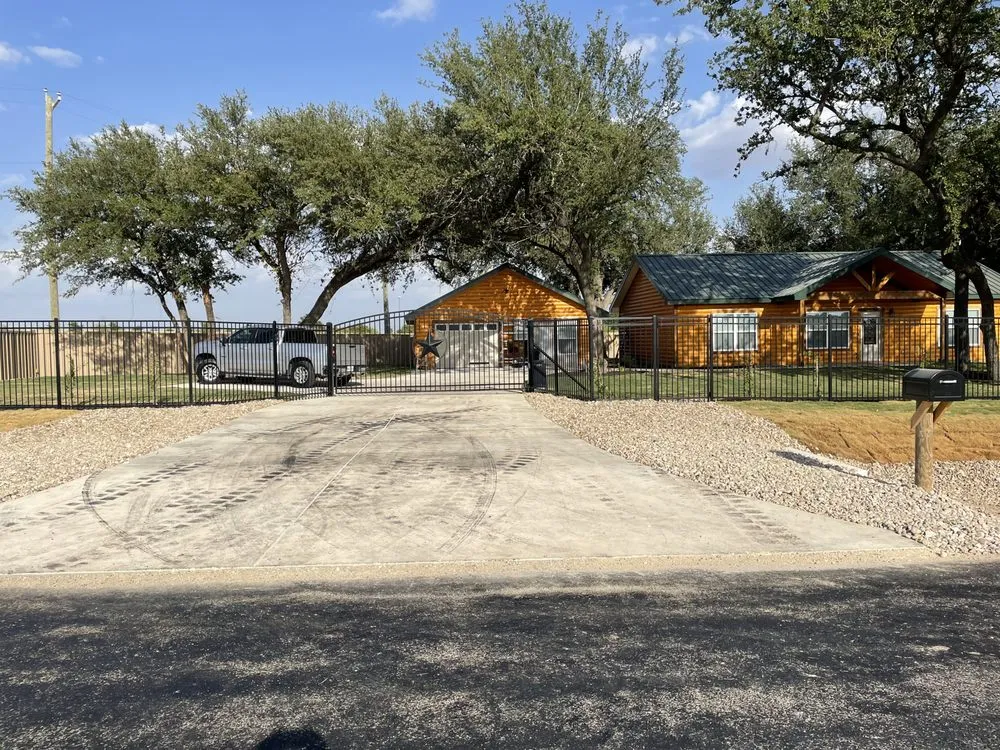 Trusted wood fence service for homes in Bartlett, TX by E5 Gate Services