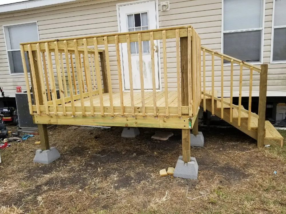 Local chain link fencing in Newark, TX by E&C construction