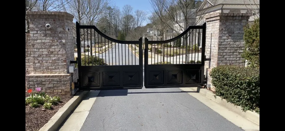 Trusted vinyl fence installation service in Duluth, GA - ECA Gate & Lock