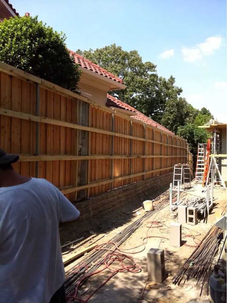 Top-rated wood fence service for homes in Rowlett, TX by ECCO Services