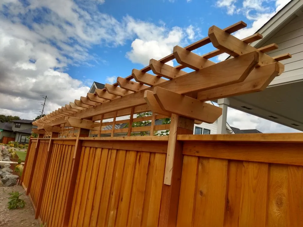 Expert chain link fencing experts serving Eugene, OR - Eclipse Fence & Construction