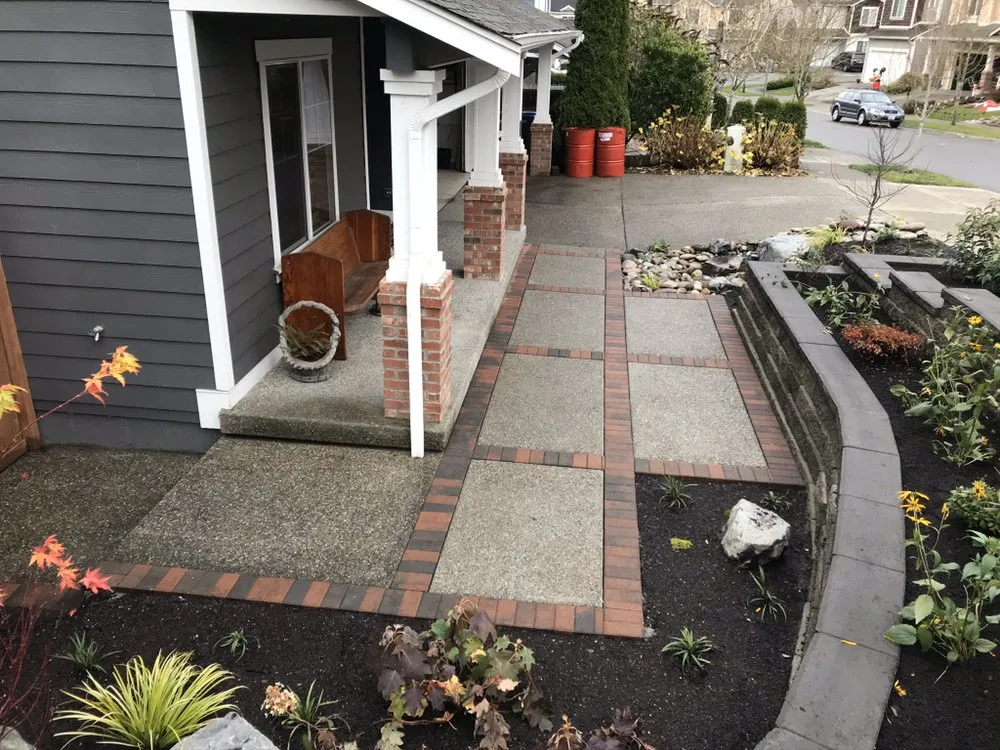 Professional fence installation experts serving Bothell, WA - Ediscapes Landscaping