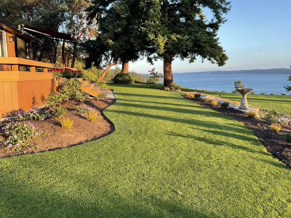 Local fence installation in Bothell, WA by Ediscapes Landscaping