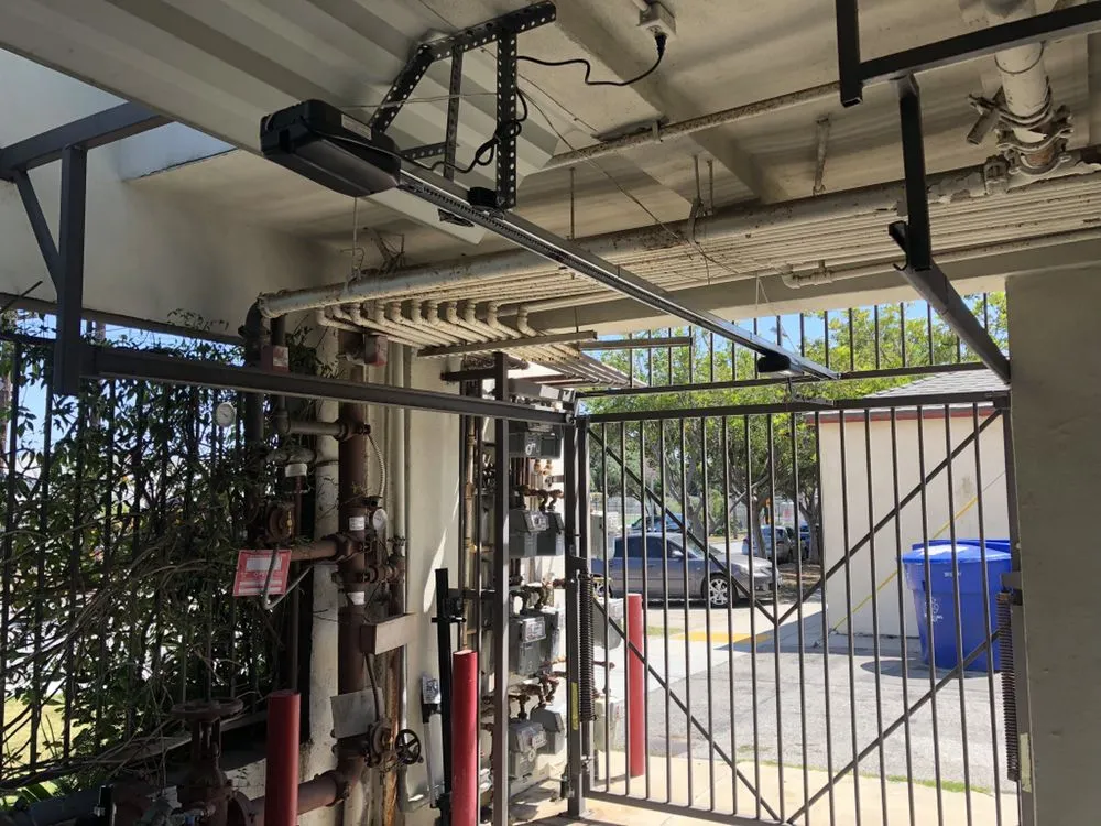 Affordable vinyl fence installation service in Reseda, CA - Electro Door Control