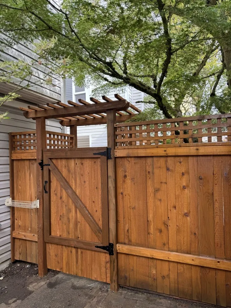 Local chain link fencing for homes in Bothell, WA by Elite Yard Solutions