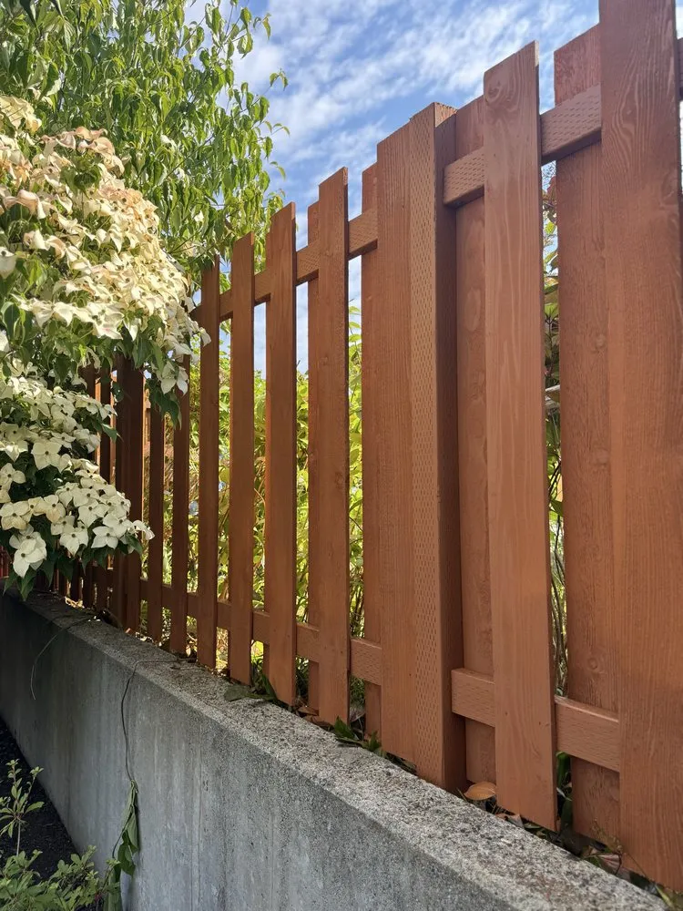 Local vinyl fence installation in Bothell, WA by Elite Yard Solutions