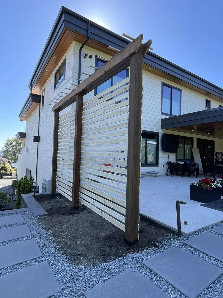 Affordable fence repair for homes in Bothell, WA by Elite Yard Solutions