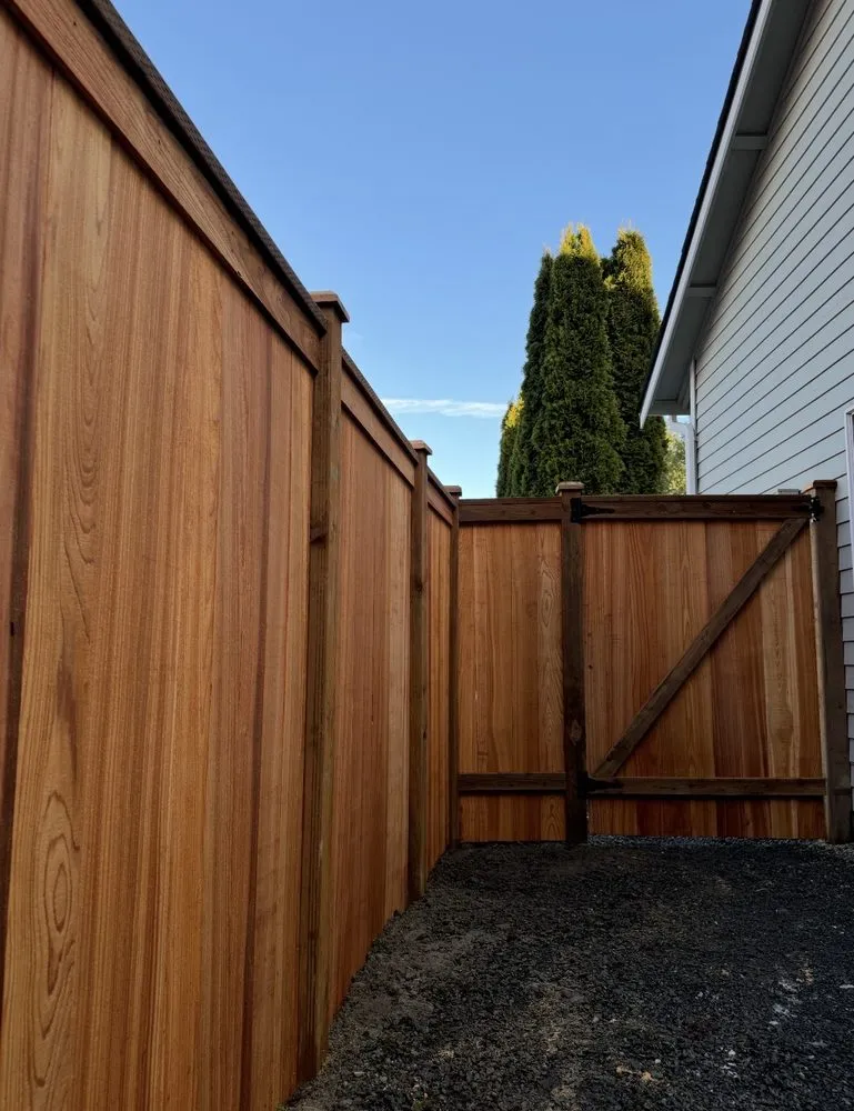 Expert fence repair in Bothell, WA by Elite Yard Solutions