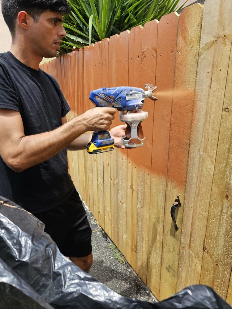 Professional fence installation service in Miami, FL - Enos Solutions