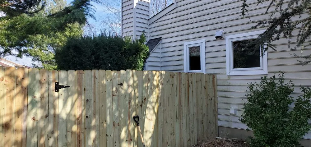 Expert fence installation in Dover, DE by Ergeon