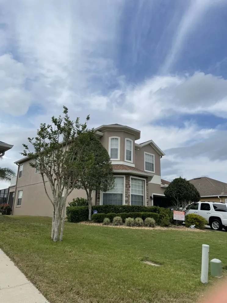 Quality vinyl fence installation for homes in Ocoee, FL by Eure’s Paint & Construction