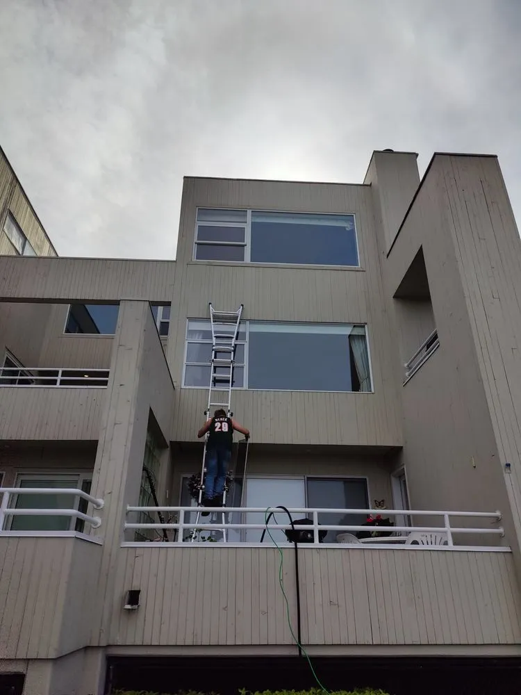 Quality wood fence service experts serving Bothell, WA - Everland & Co Pro Services