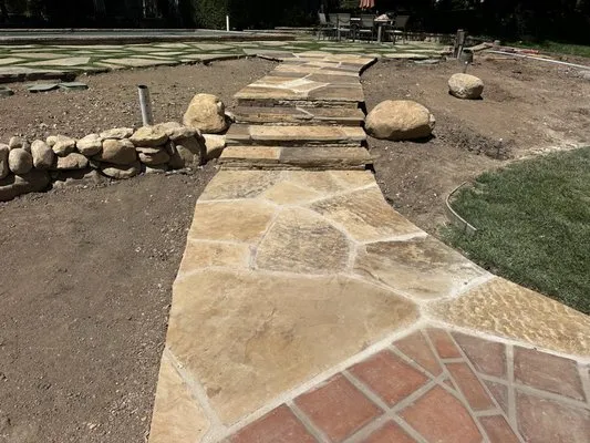 Evolution Landscaping Logo