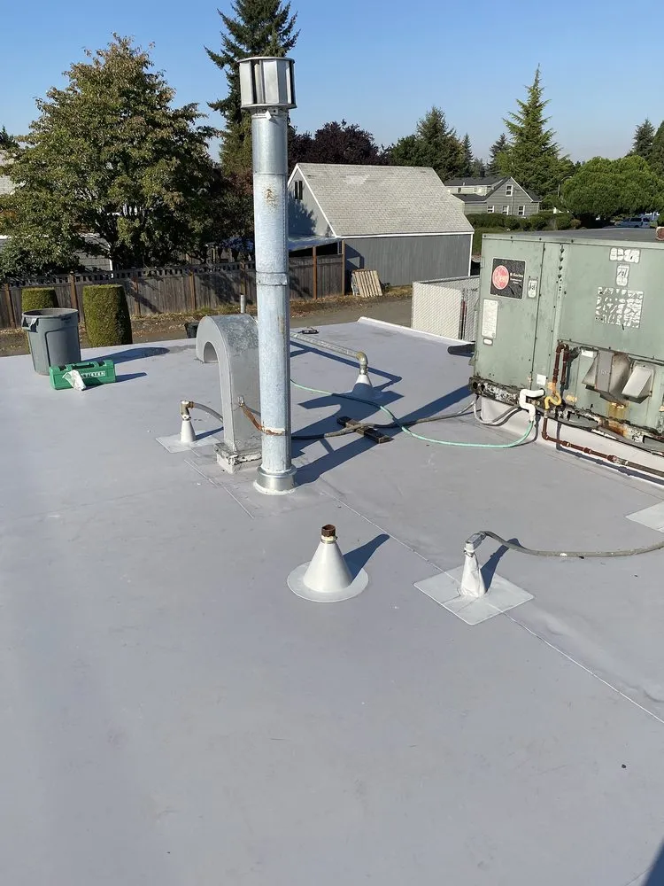 Expert fence repair in Everett, WA by Evolution Roofing And Construction