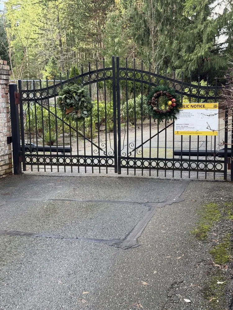 Expert wood fence service service in Beaverton, OR - Express Automatic Gates