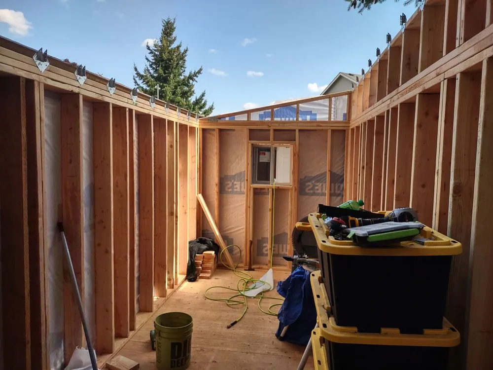 Trusted privacy fencing service in Eugene, OR - Facade Construction