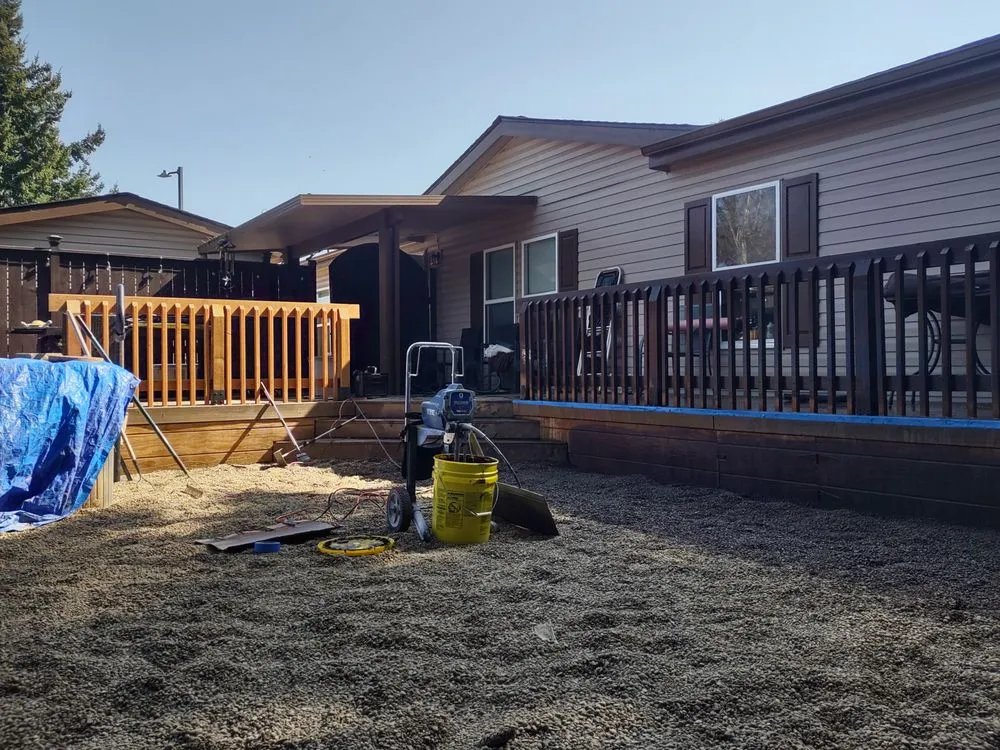 Professional privacy fencing service in Eugene, OR - Facade Construction