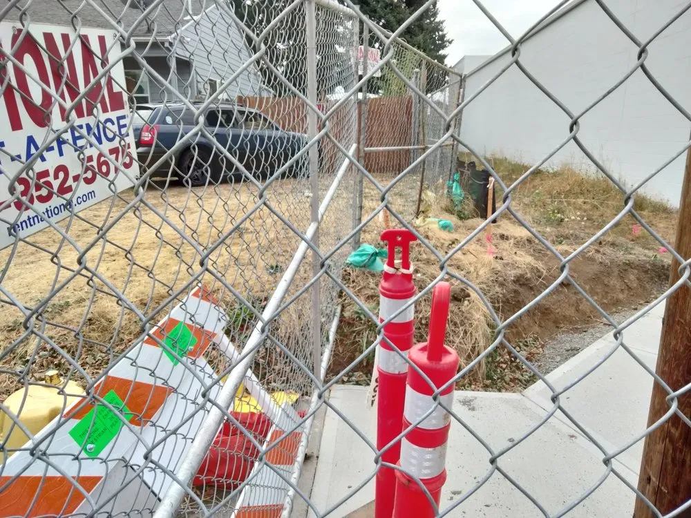 Expert wood fence service experts serving Gresham, OR - FACT Construction